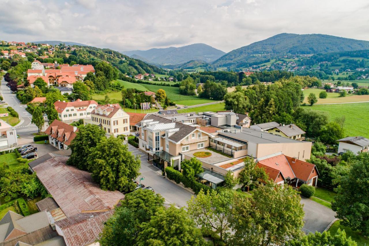 Hotel-Restaurant Allmer Weiz Extérieur photo